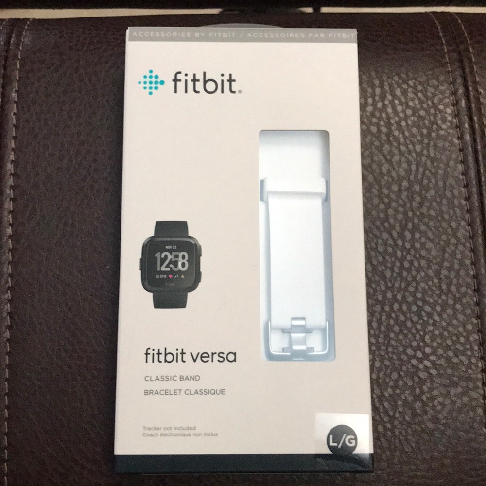 Fit Bit Versa white classic strap